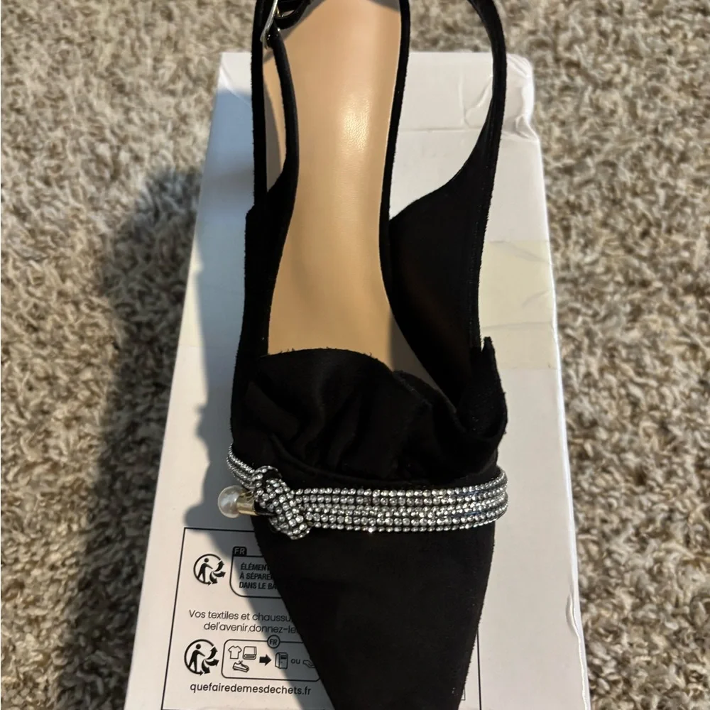 SHEIN Black Slingback Heels with Bow and Rhinestones - Picture 2 of 3